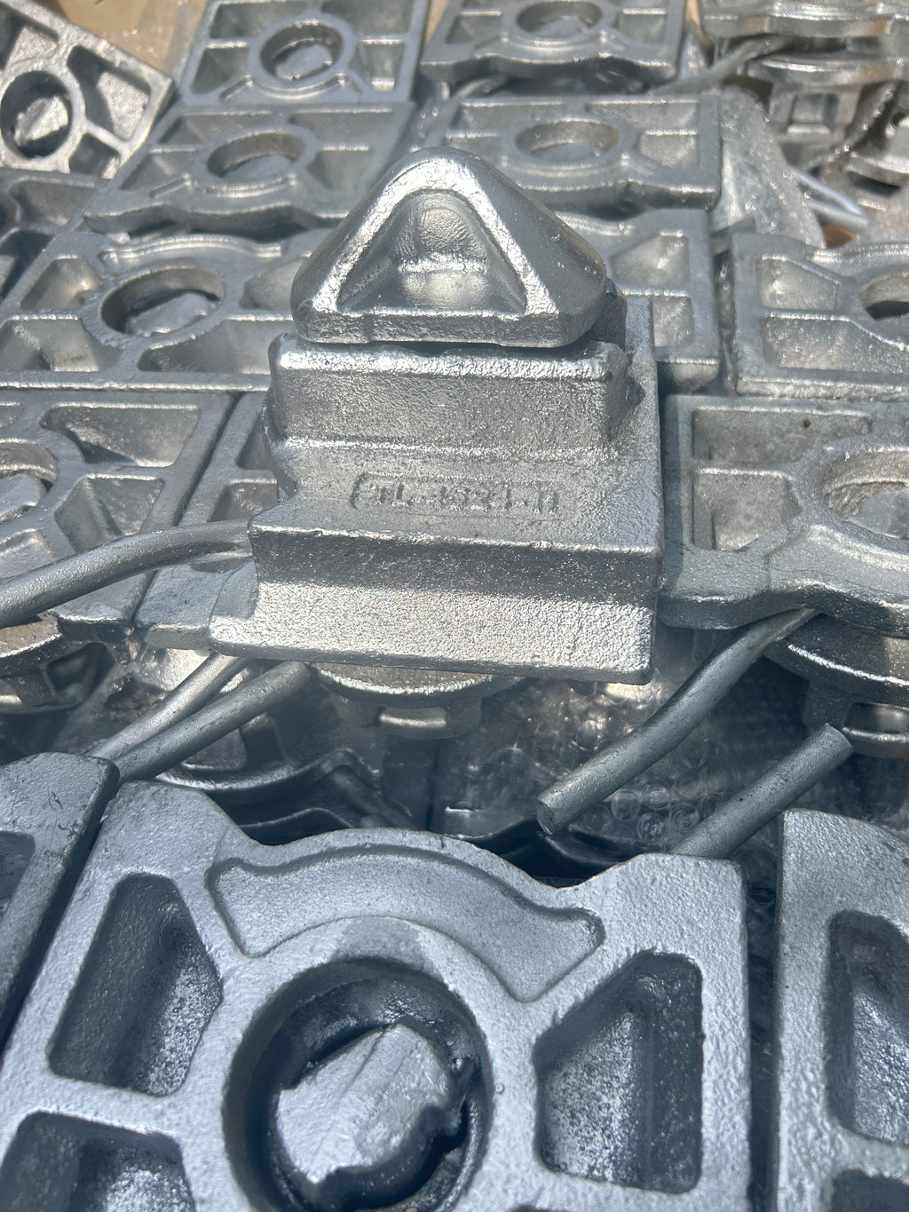 CA-1 Series Dovetail Groove Rotating Twist Lock | Container Base Lock / Foundation Twist Lock